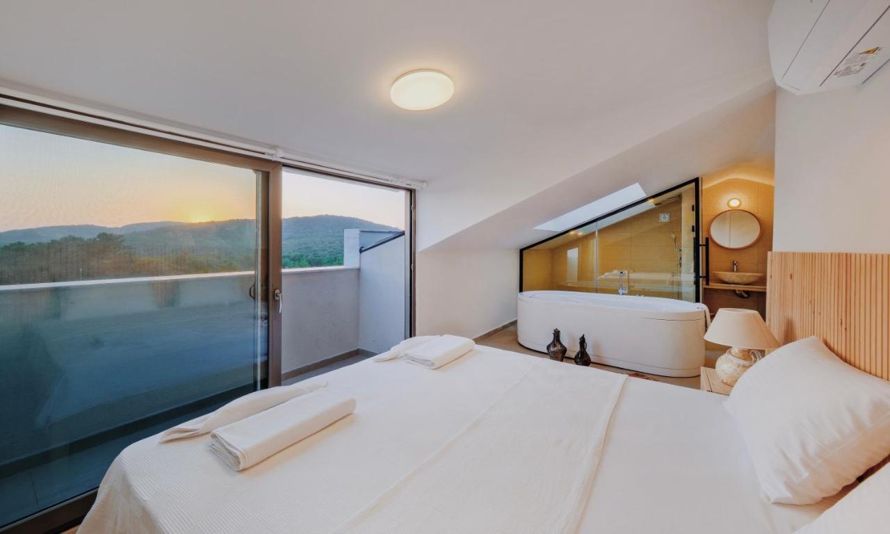 Villa Neo With 2 Private Pools, Bbq, Jacuzzi And Sauna Fethiye Exterior photo