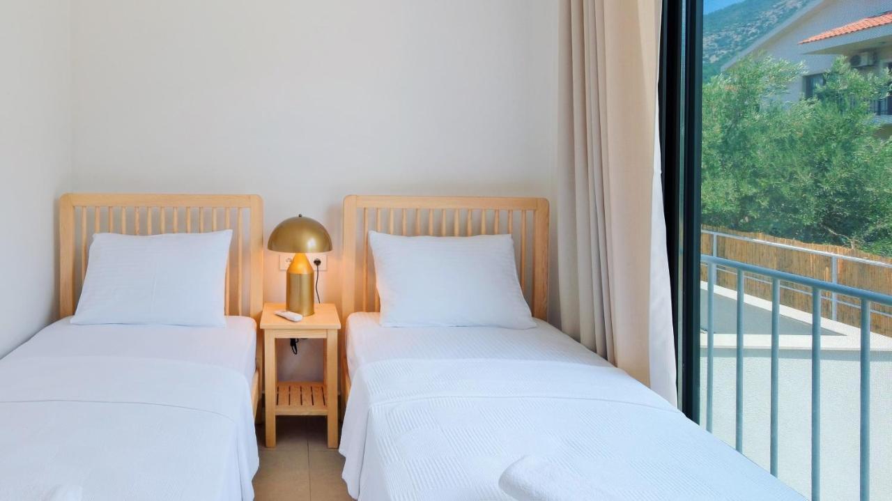 Villa Neo With 2 Private Pools, Bbq, Jacuzzi And Sauna Fethiye Exterior photo